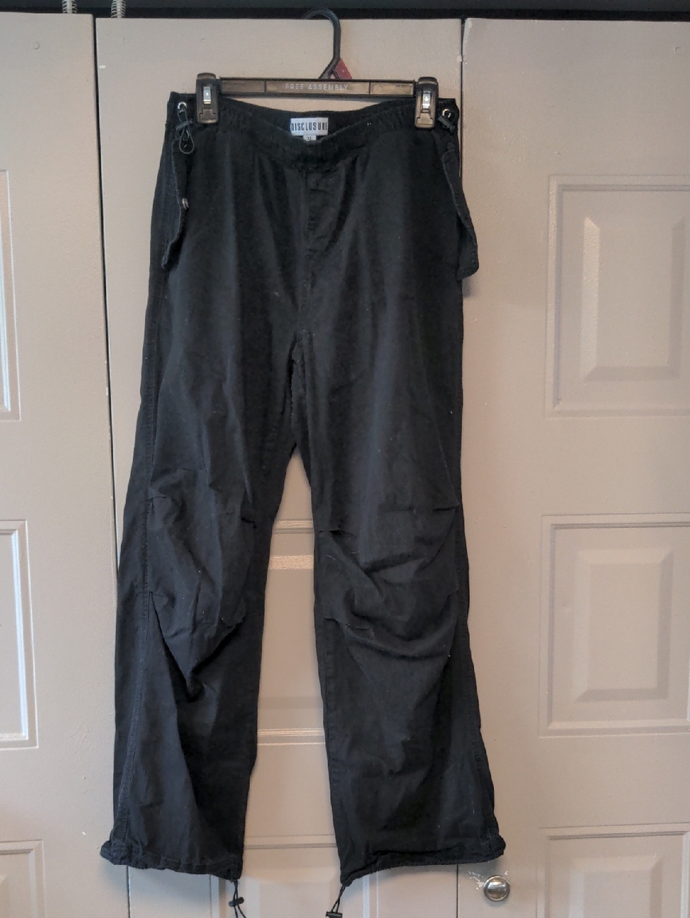 Disclosure Women’s Black Drawstring Jogger Sweatpants